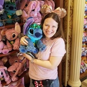 Meet your Posher, Joy